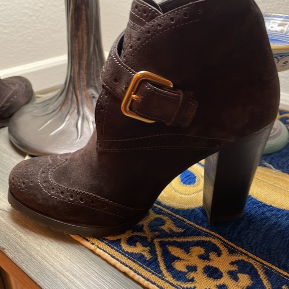 Prada brown suede ankle boots with gold buckle and perforated design . - Picture 5 of 5